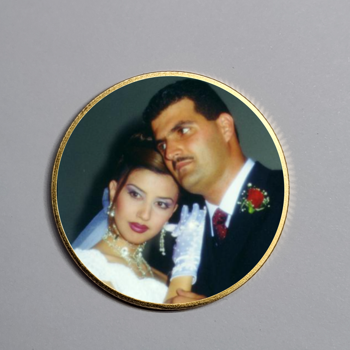 Personalized Anniversary Coin – Custom Years, Names & Photo Keepsake